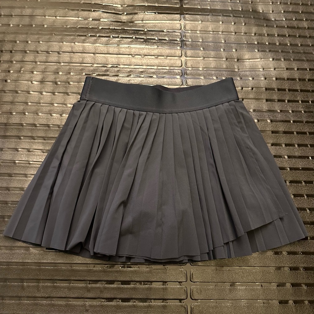 Aritzia Charcoal Blue Gray Pleated Mini Skirt